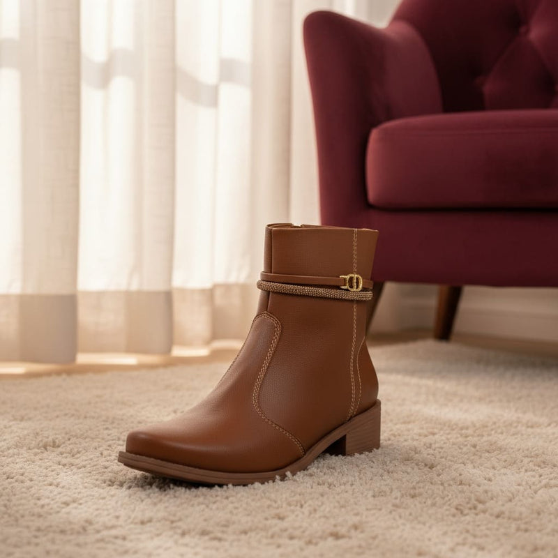 [PAGUE 1 E LEVE 2] Bota Feminina Montaria Rasteira Cano Baixo Strass